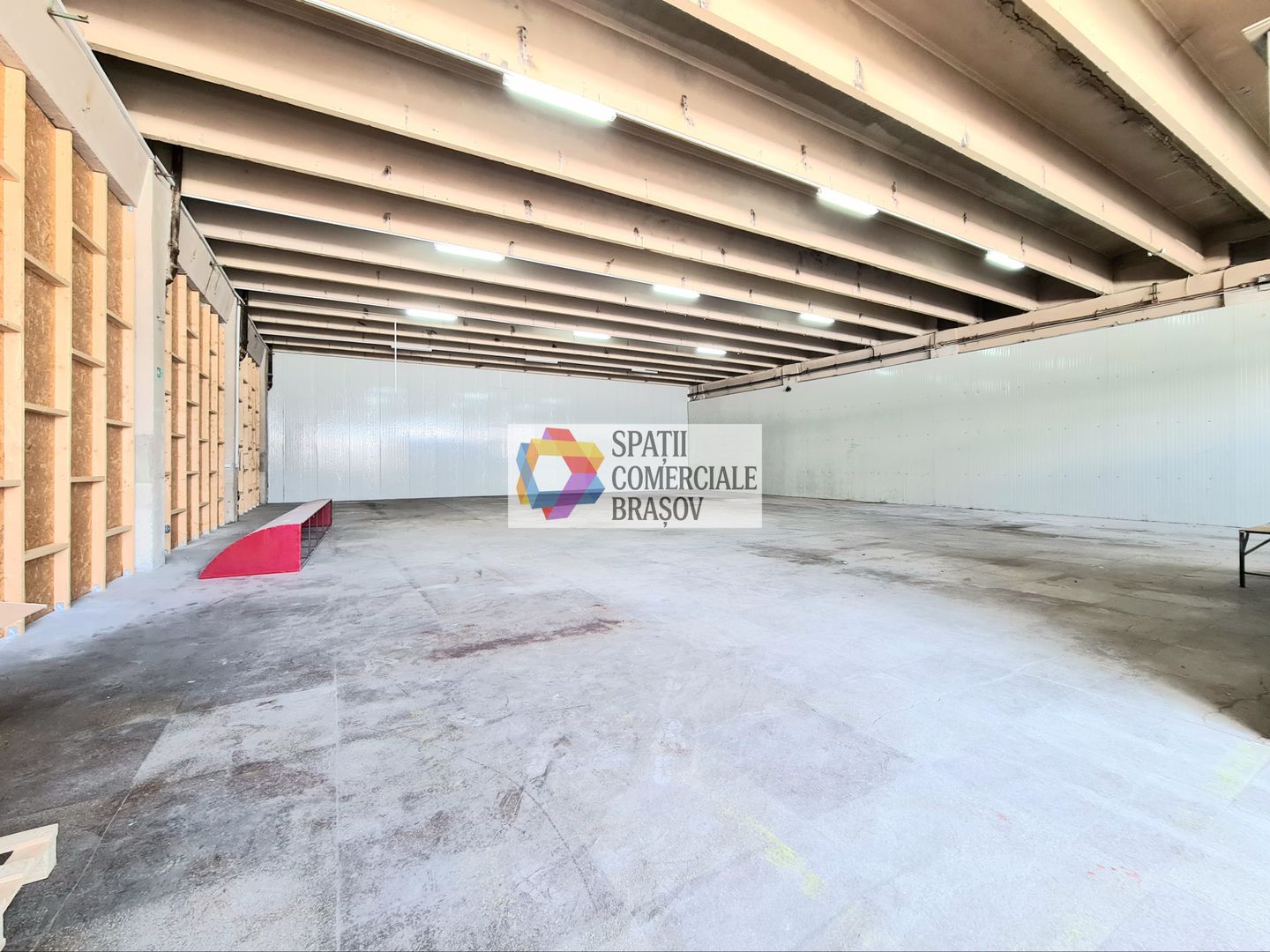Hala de închiriat Brasov - 420 mp  #plus-imo.ro - Poză 1