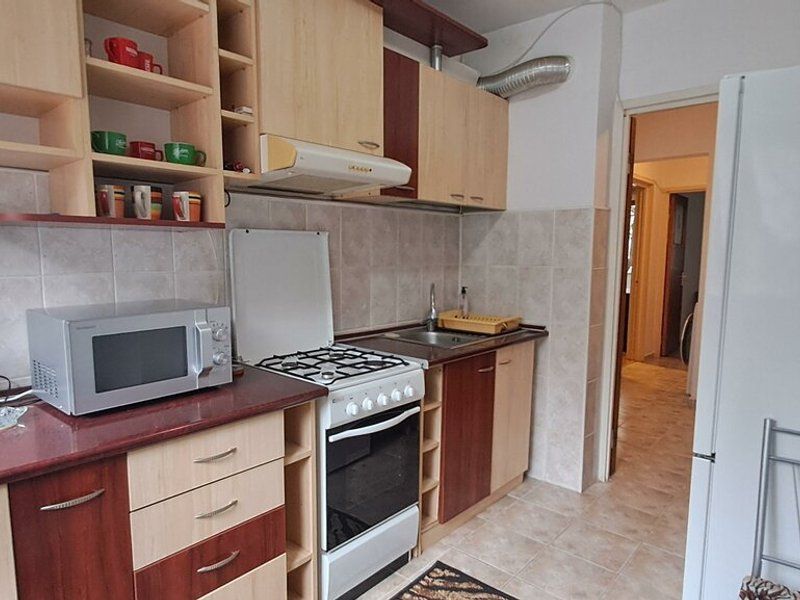 3 camere | Centrala proprie | Parcare - Poză 6
