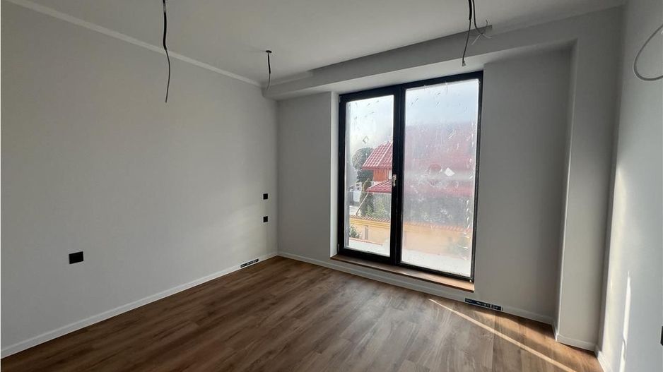 Vila 5 camere | Otopeni | 23 August - Poză 9