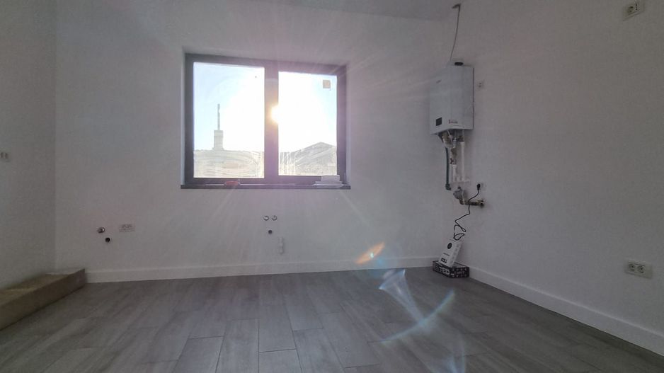 Vilă NOUĂ | Curte 400 mp | Mansardă pe placă | Lângă Parc Ghidigeni - Poză 7