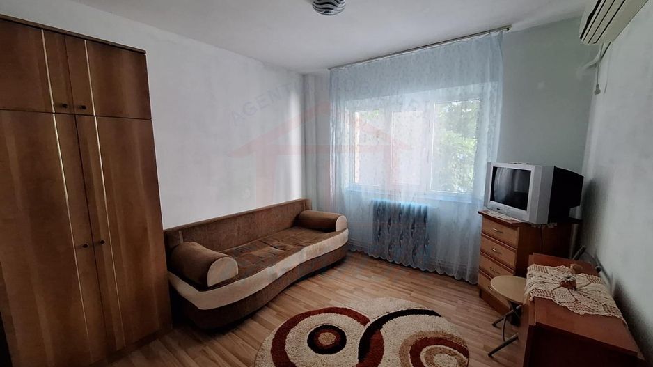 🏛️ De închiriat 2 camere, Micro 20, 350 euro/luna - Poză 3
