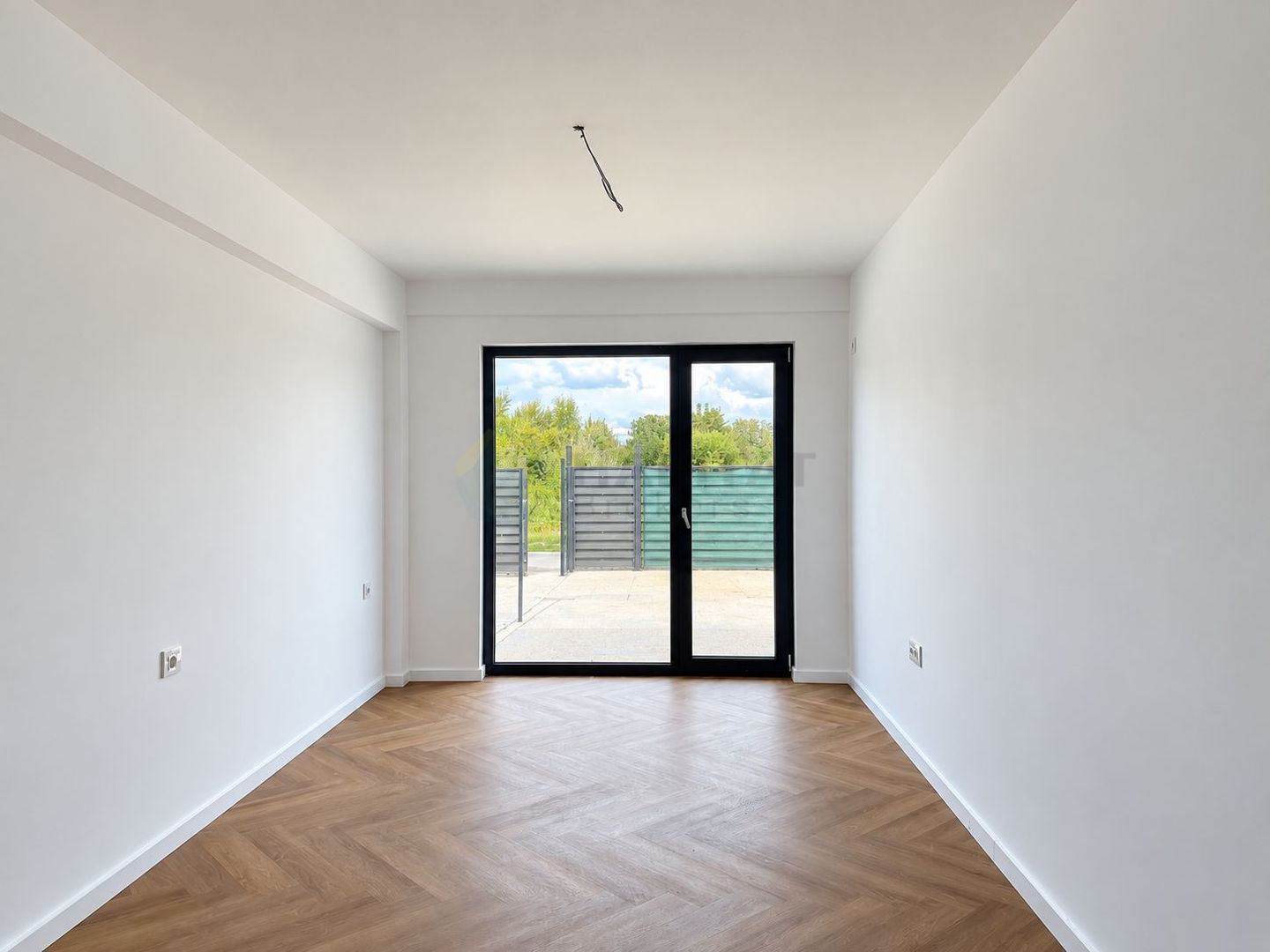 Casa Parter in Complex Finalizat - Poză 8