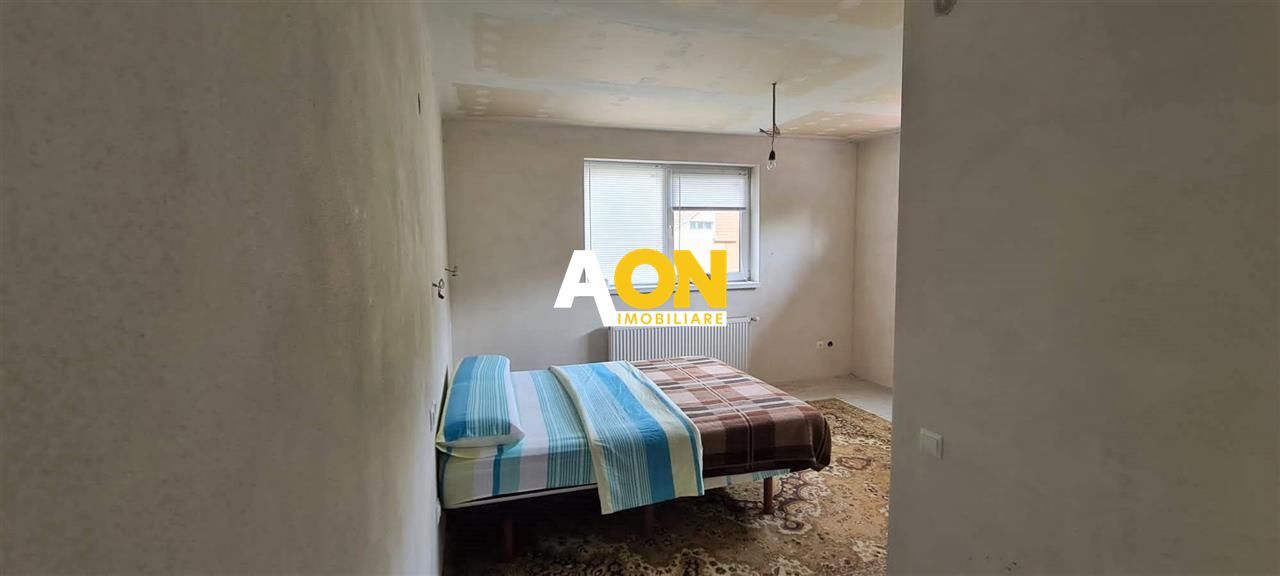 De vanzare casa 4 camere 1392 mp teren in Oarda de Sus - Poză 7