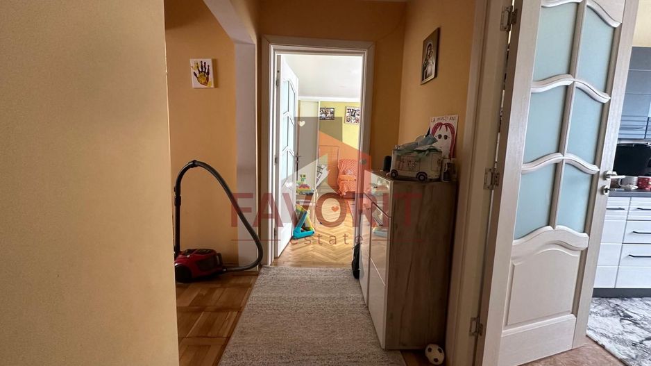 3 camere | centrala proprie | etaj intermediar | mobilat si utilat | - Poză 9