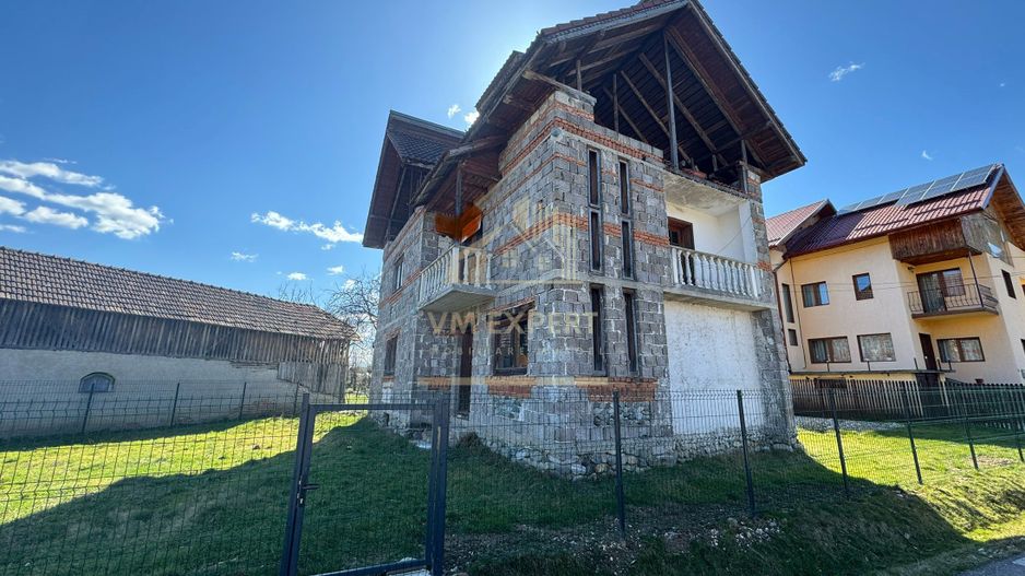 VILA 4 CAMERE, SUPRAFATA 144 MP, TEREN 491 BUGHEA DE JOS - Poză 12
