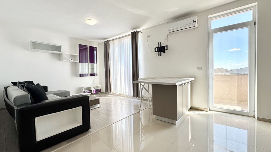 Apartament 2 camere Giroc zona Esso, bloc cu lift - Poză 1