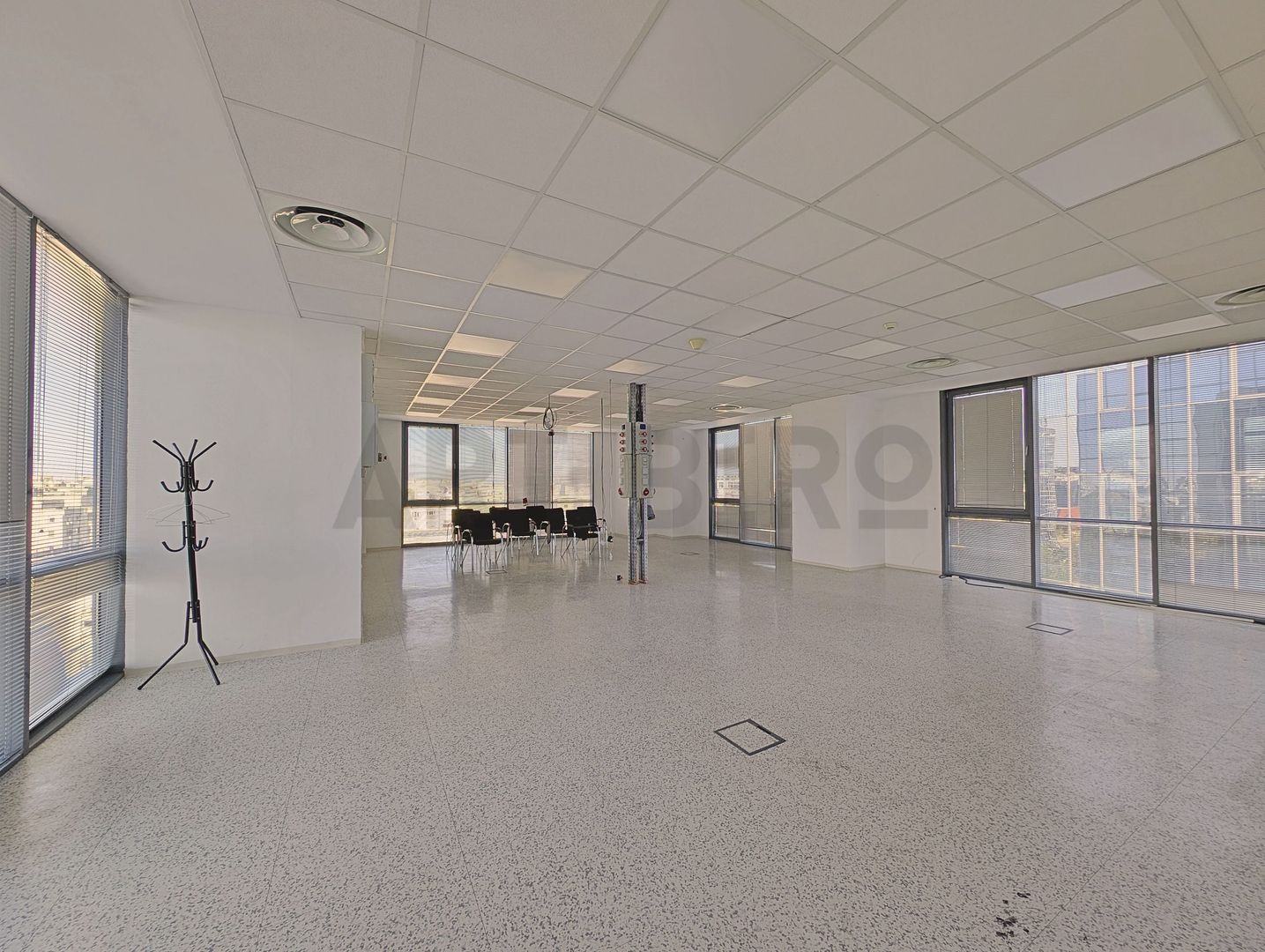 Zero comision, 127-555mp birou mobilat Splaiul Unirii, 6' metrou - Poză 14