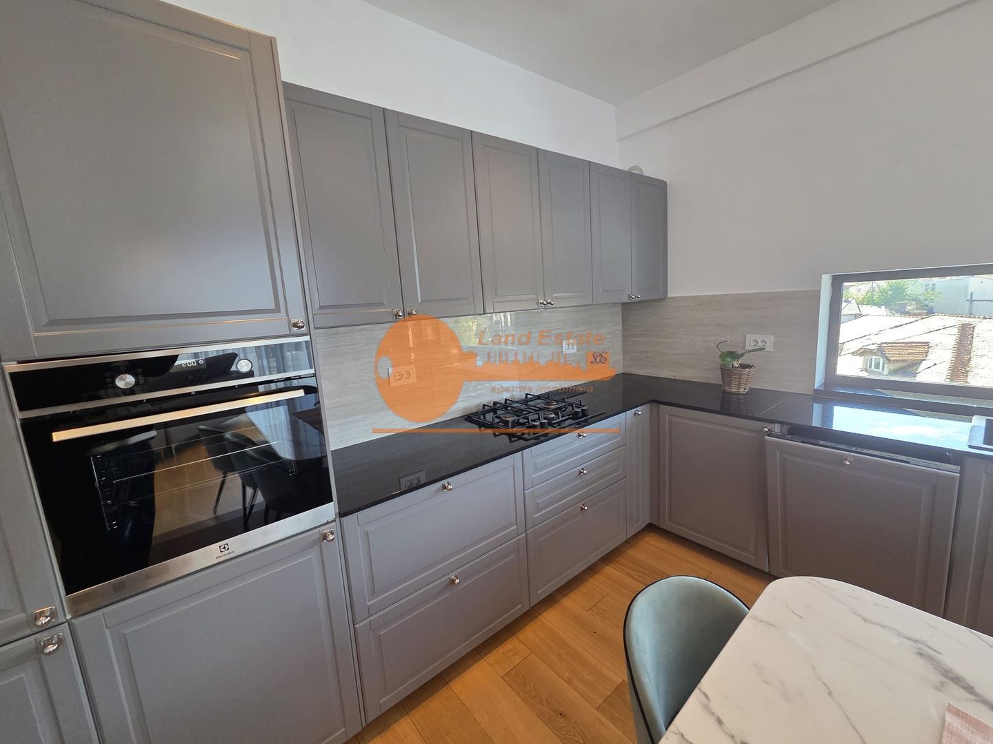 4 camere Cismigiu ( Terasa 24mp-2 locuri parcare) - Poză 18