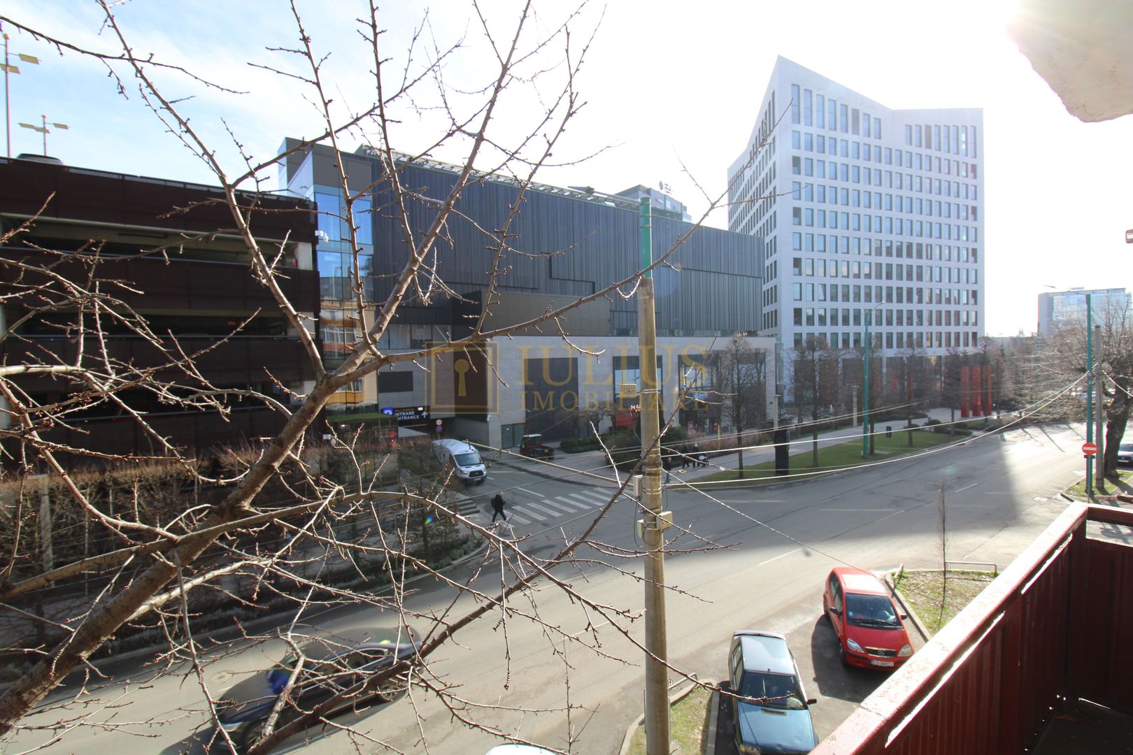 Peste drum de Iulius Mall/Town; centrala proprie, modern amenajat. - Poză 9