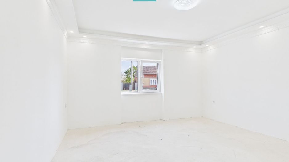 Casă renovată 4 camere si 1452 mp teren în Bătania - Poză 5