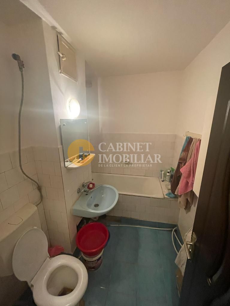 Apartament 3 camere, etaj intermediar,2 bai, 2 balcoane, zona DACIA - Poză 7