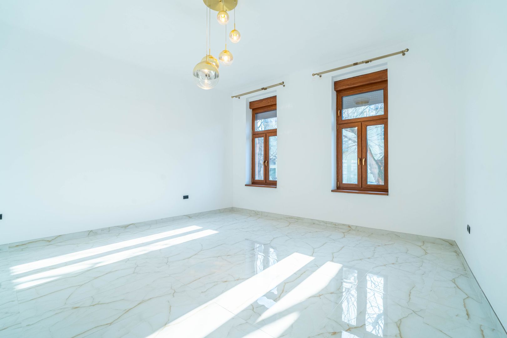 Apartament 2 camere parter înalt, amenajat complet. - Poză 3