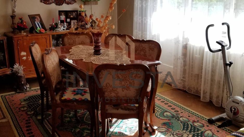 Apartament 4 camere decomandat, etaj intermediar, Manastur La Terenuri - Poză 2
