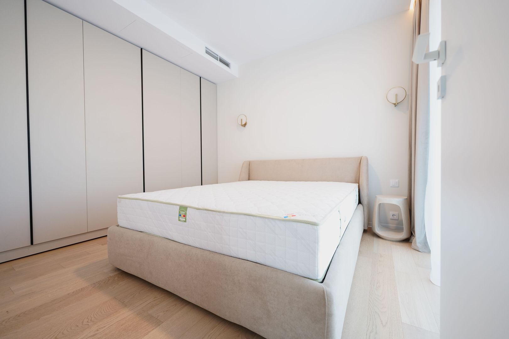 2 Camere, terasa 10mp, One Lake Club - Poză 3