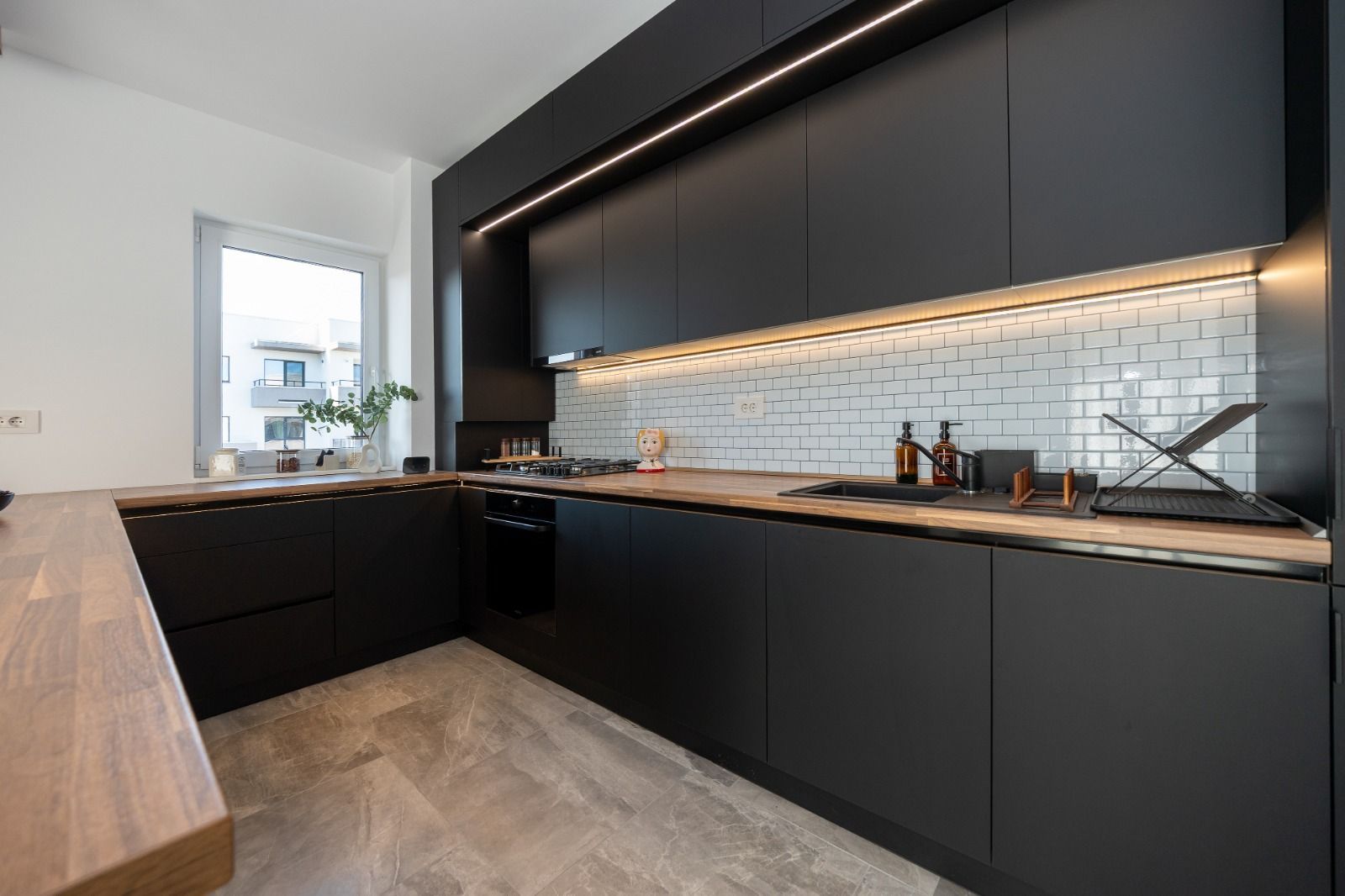 Apartament Alphaville cu vedere superba spre Tampa - Poză 2