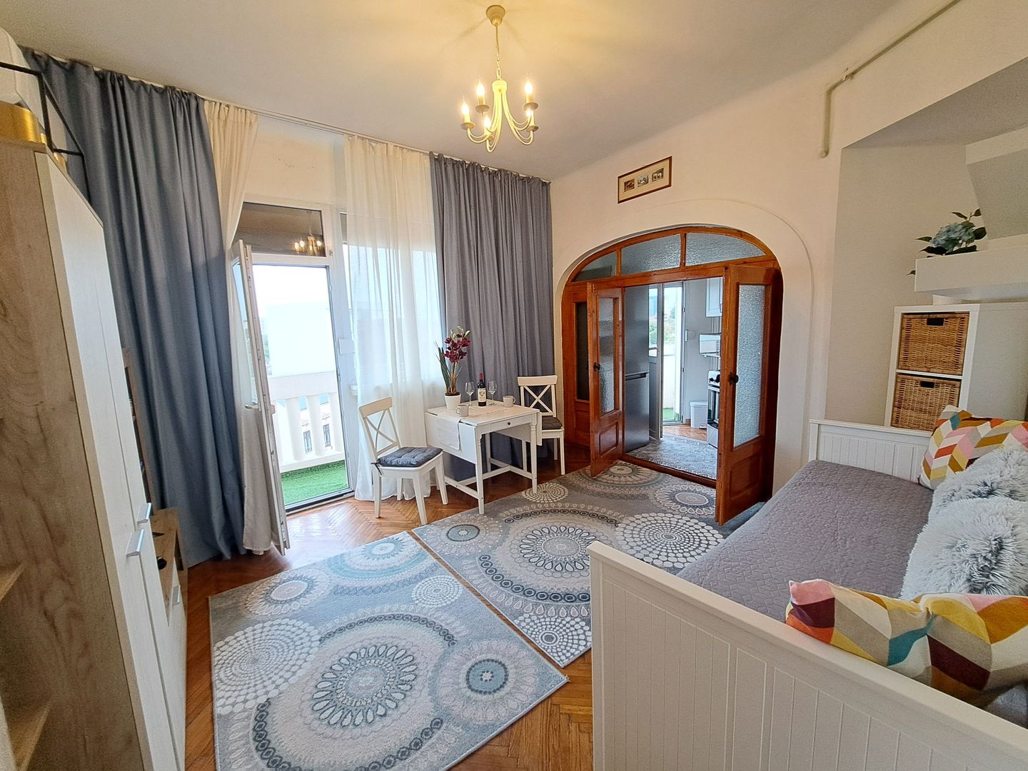 Garsoniera pe bd. Dacia - Poză 1