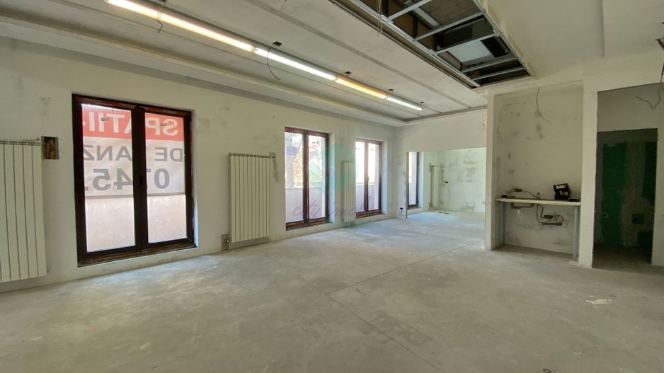 Cladire de birouri/ Clinica medicala zona Pache Protopopescu - Poză 1