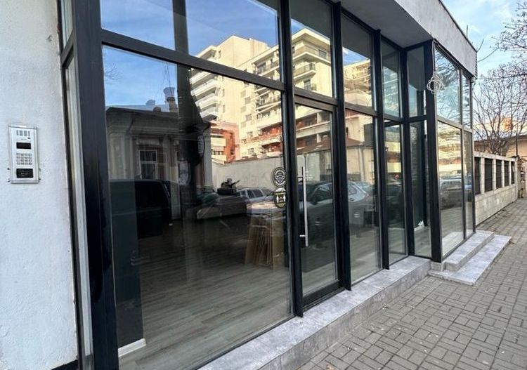 Spatiu Comercial / Nicolae Titulescu / Bulevardul Banu Manta / Victoriei Nou - Poză 12
