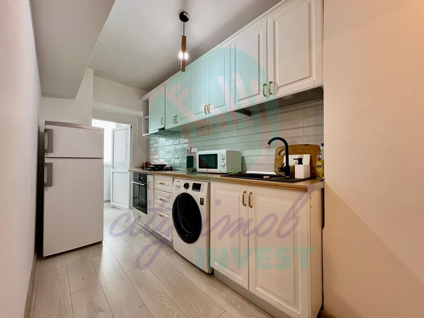 Studio 53 mp Mobilat si Utilat complet- 5 minute Metrou Eroilor - Poză 4