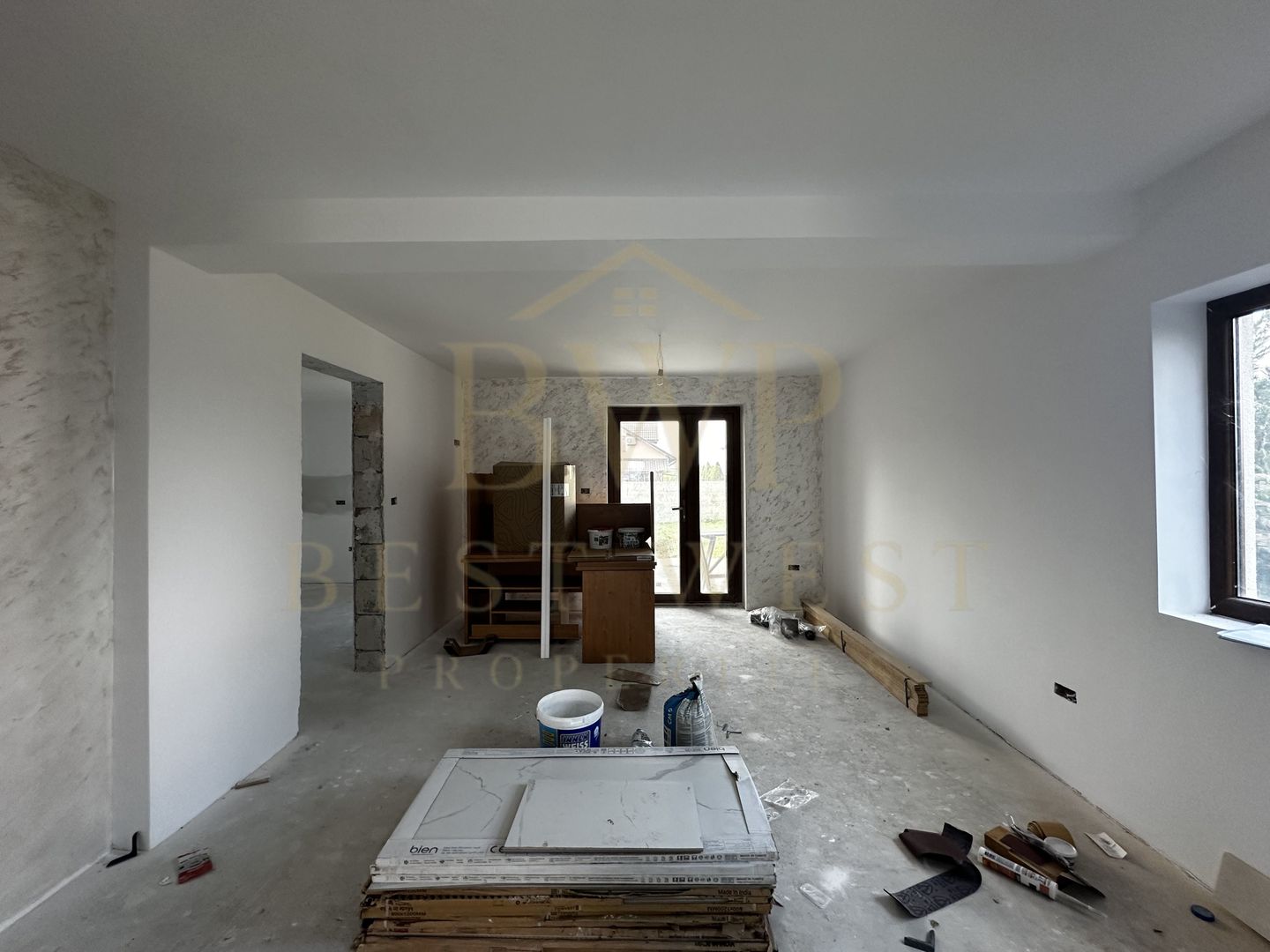 Duplex, 4 dormitoare, Mosnita, drum asfaltat, toate utilitățile - Poză 7