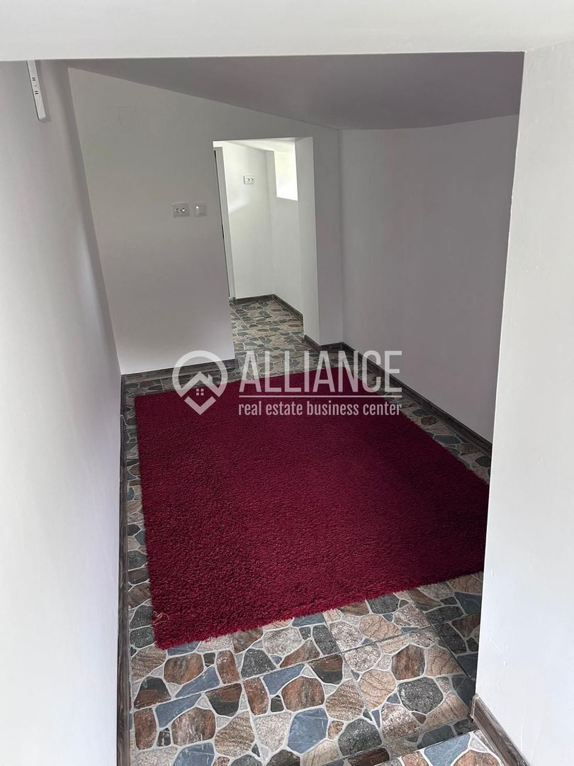 SAT CERCHEZU - Casa renovata complet si gradina - Poză 4