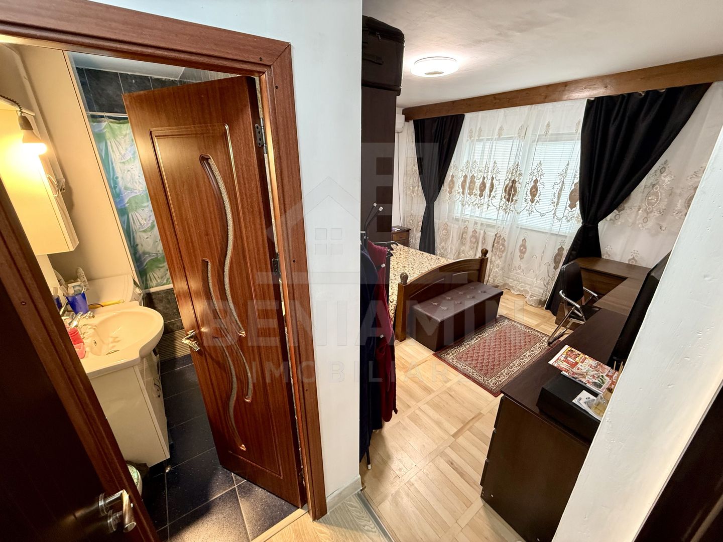 4 camere decomandat 99mp centrala mobilat Craiovita Promenada - Poză 6