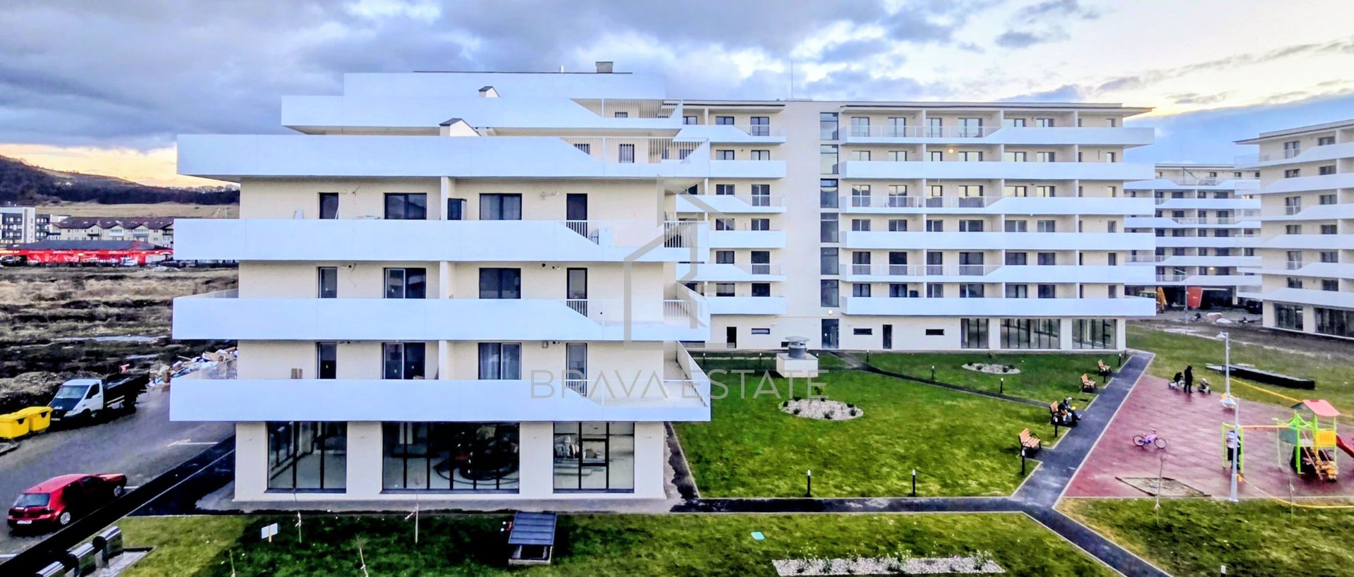 Apartament 3 camere, terasa, garaj subteran, zona Eroilor, Florești - Poză 1