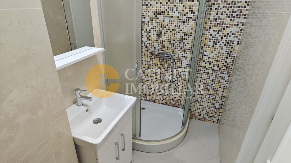 2 camere modern, ETAJ intermediar - mobilat&utilat - bloc NOU - Poză 9