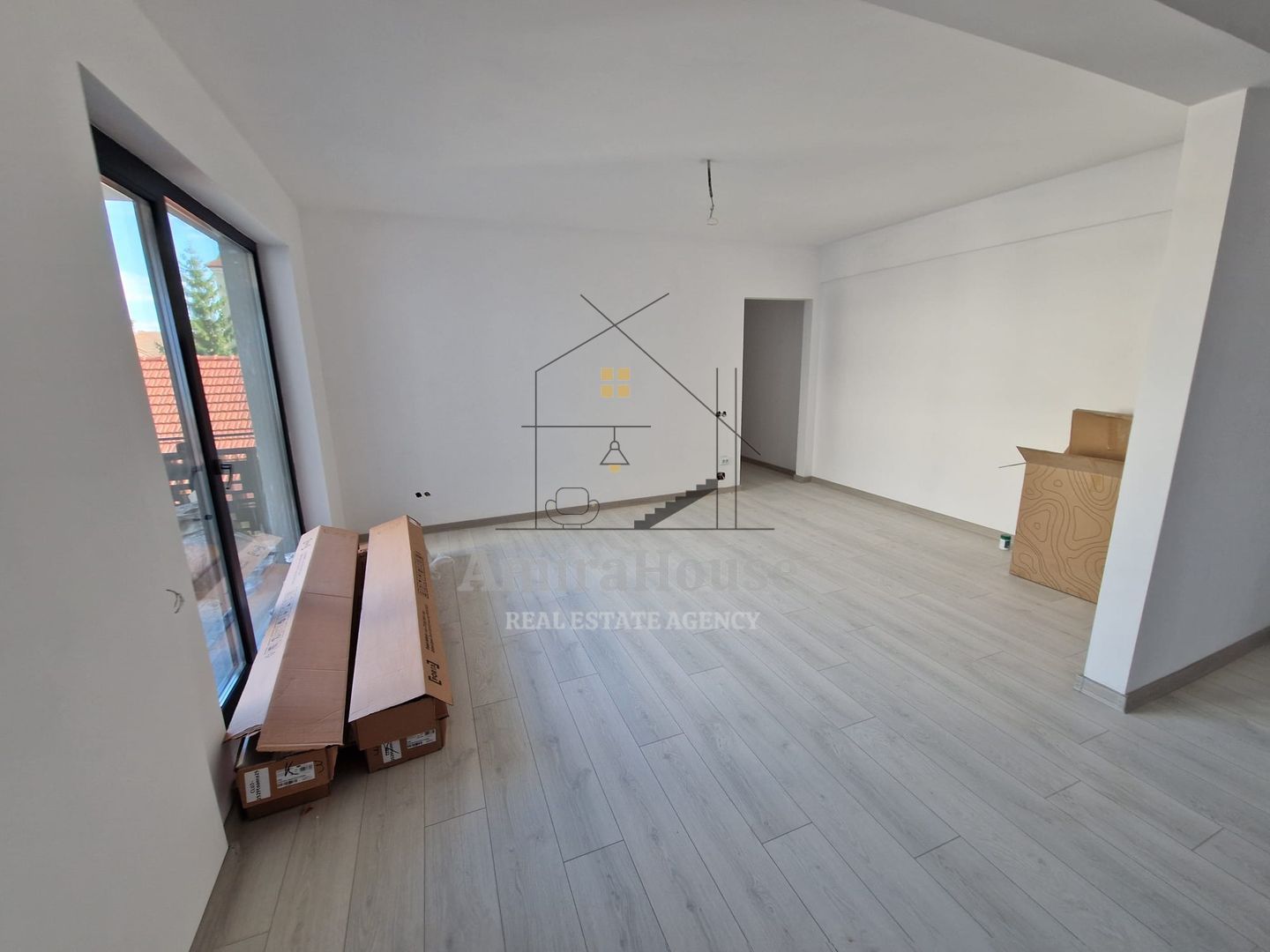Apartament 3 camere CF, finisat etaj 2, parcare subterana, str Traian Vuia - Poză 1