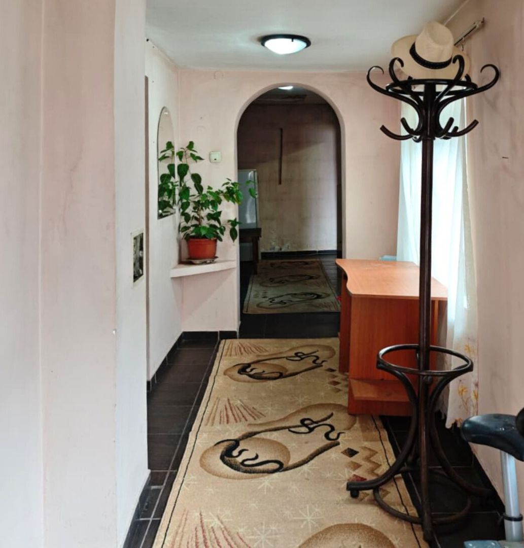 Se oferă spre vânzare casă 3 camere individuală la curte zona Salaj - Poză 9