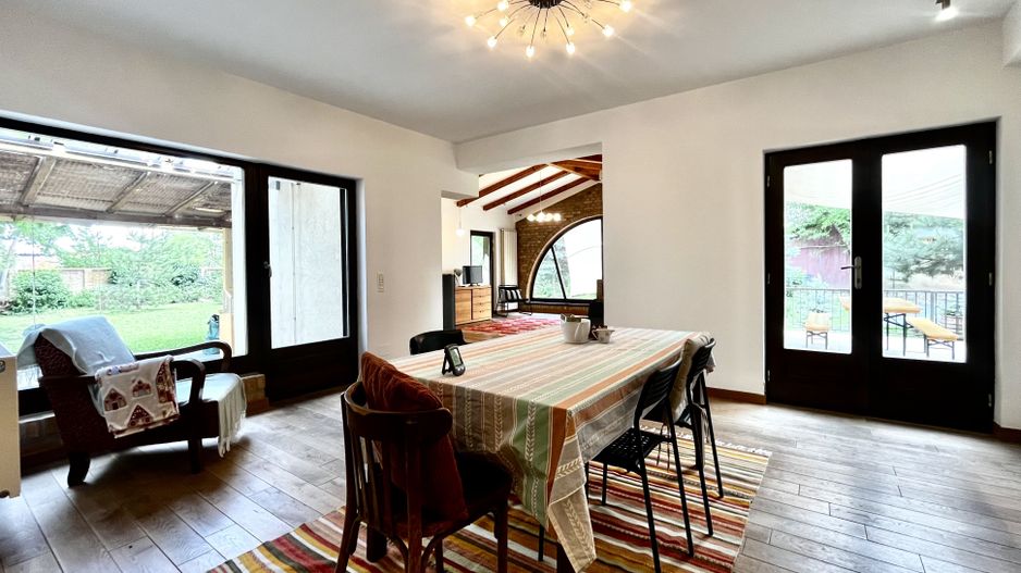 Casă de vis în Giroc – Eleganță clasică, spațiu vast și confortabil - Poză 8
