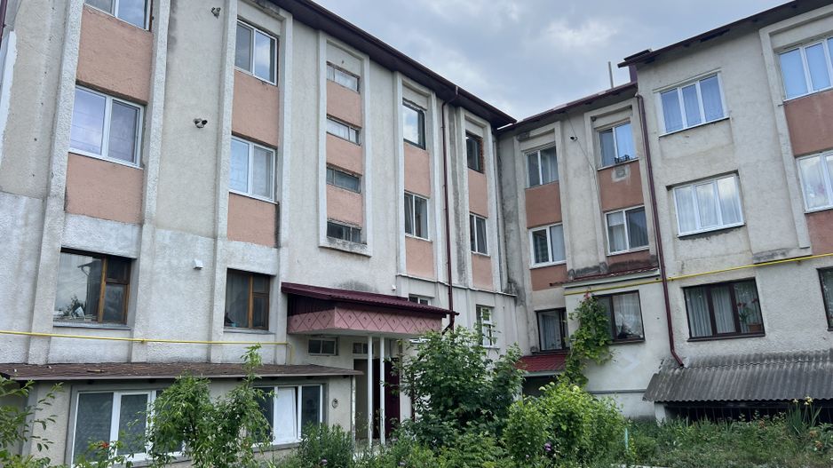 Apartament cu 3 odăi în Ialoveni - Poză 2
