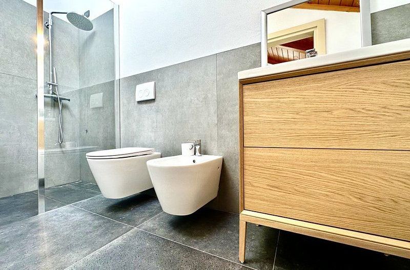 Apartament în Piața Unirii - renovat - mobilat și utilat - Poză 27