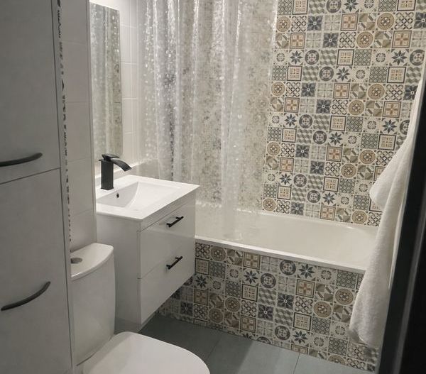 Apartament 2 camere mobilat modern, pet friendly, metrou 1 Decembrie, parcare - Poză 7