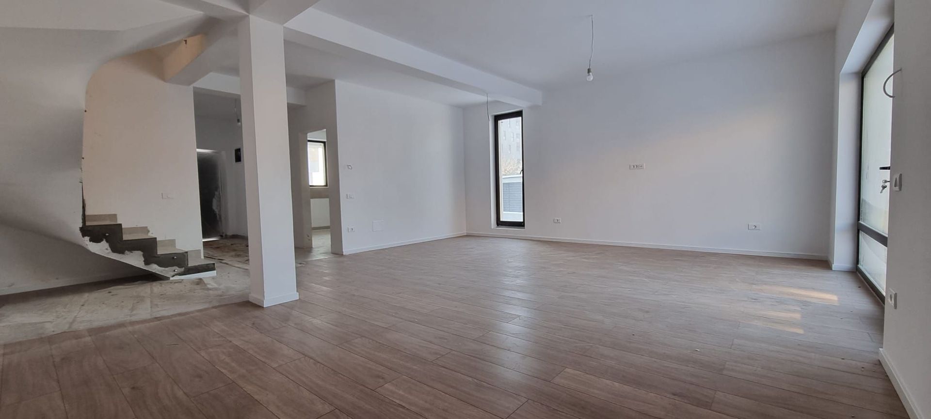 Confort și Siguranță într-o Vilă Individuală Premium. - Poză 15