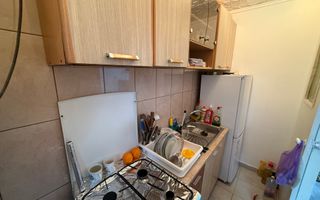 Garsonieră 24 mp - renovată, mobilată și utilată complet - Campina - Poză 6