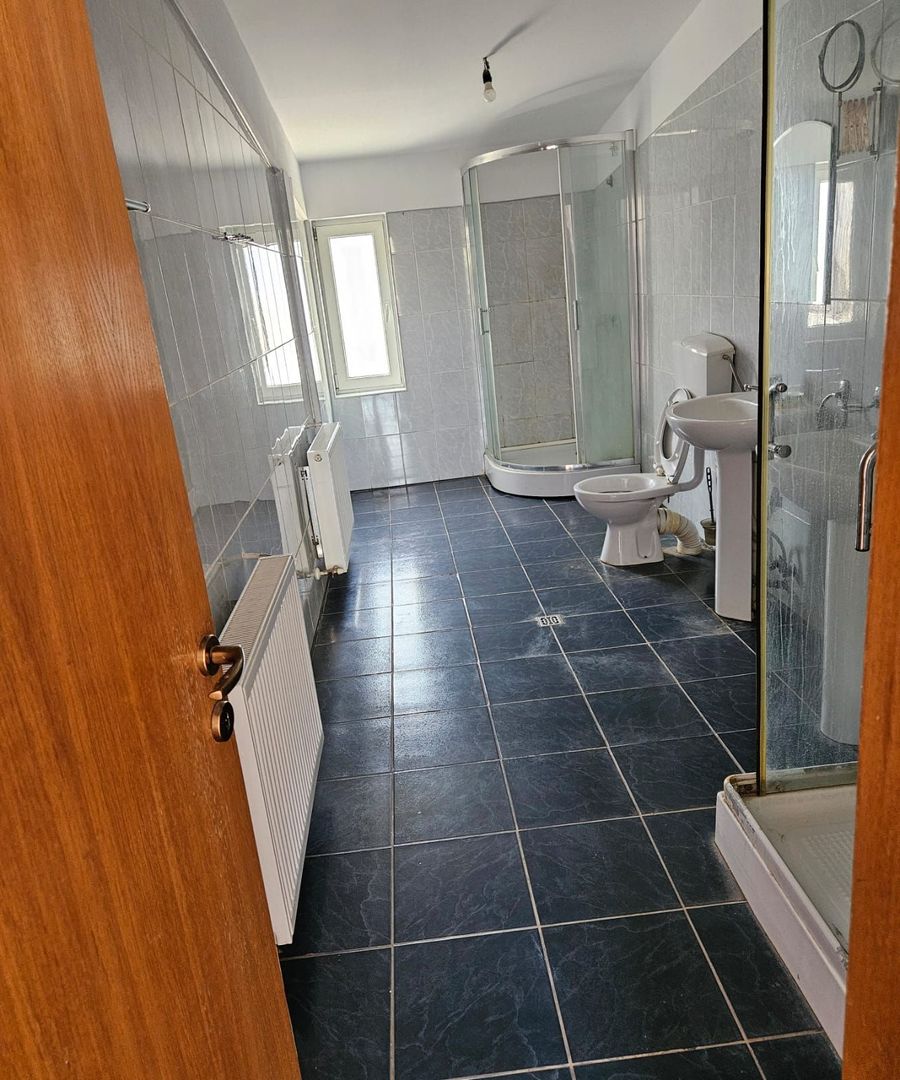 Vila,Parter+Etaj comuna Berceni 169000 eur - Poză 20