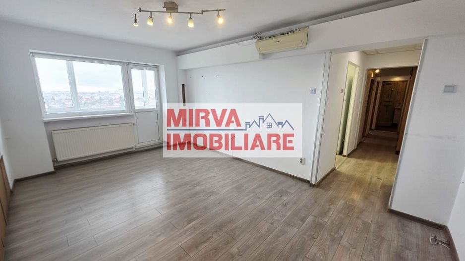 Apartament 3 camere, 2 băi cu geam, balcon generos – Republicii - Poză 1