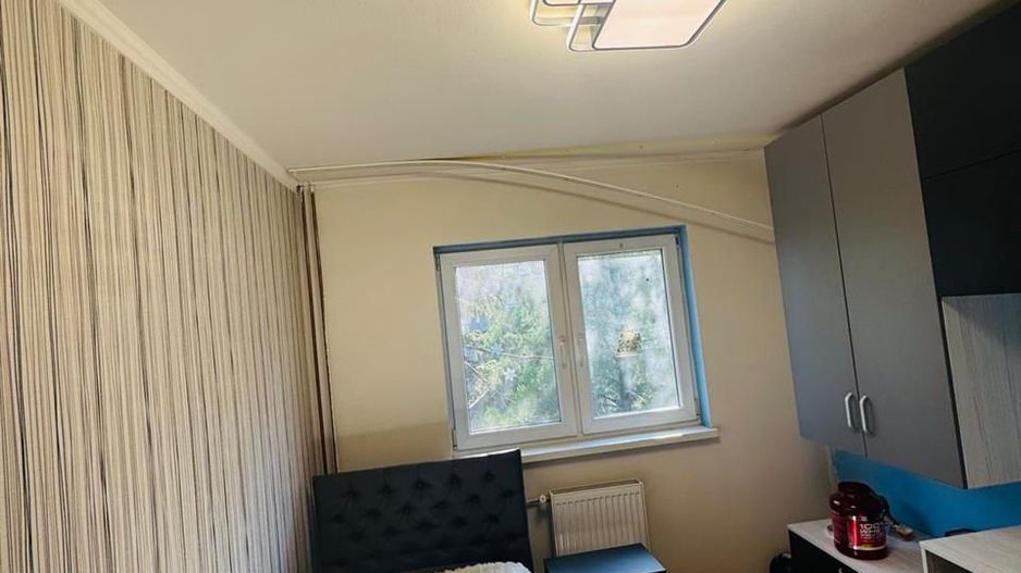 APARTAMENT 4 CAMERE NUFARUL ETAJ 3 - Poză 3