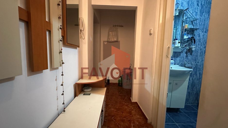 3 camere | etaj 1 | mobilat si utilat | zona excelenta | - Poză 7
