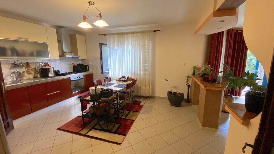 Vila in Braytim cu piscina - Poză 11