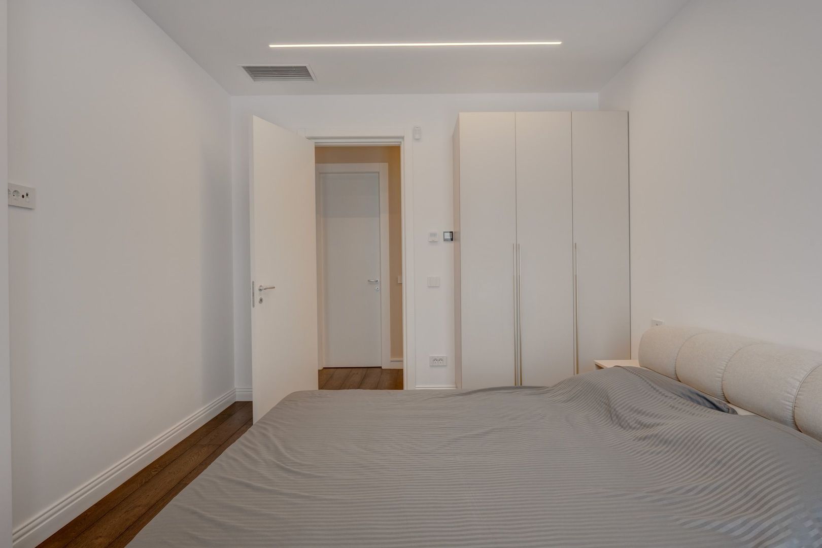 Vila Superba - Snagov Lac - Comunitate - Piscina - Ponton - Poză 8