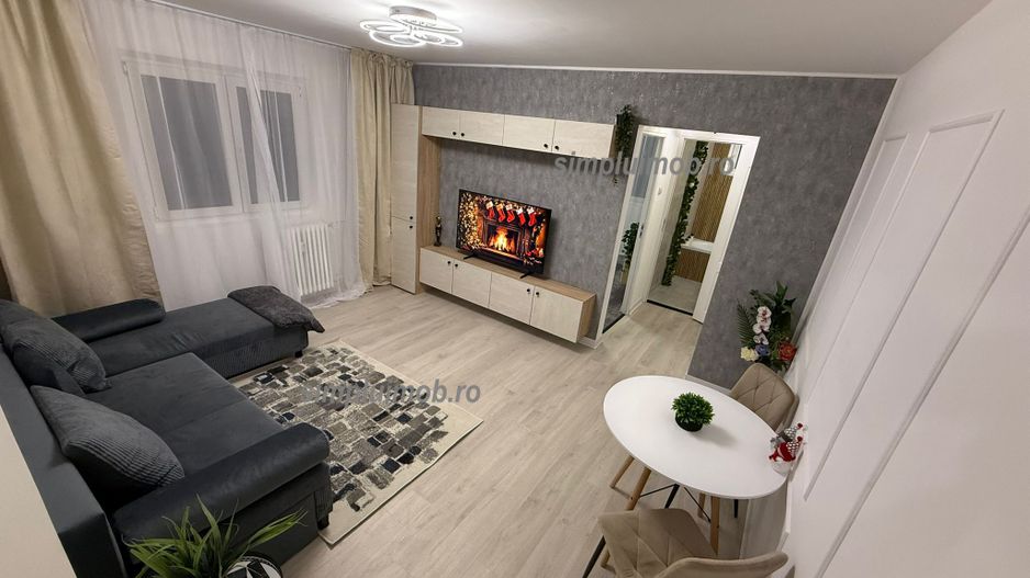 VANDUT! 2 Camere Modern etaj 1/4 cu Loc de parcare - Poză 1