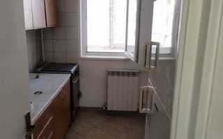 Vânzare apartament 2 camere semidecomandat Piața Progresul - Poză 1