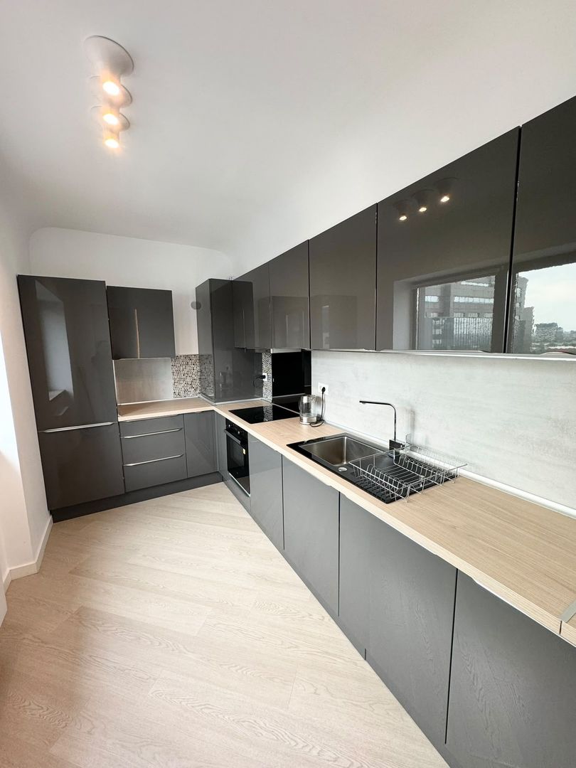 Apartament cu 3 camere de închiriat - Poză 2