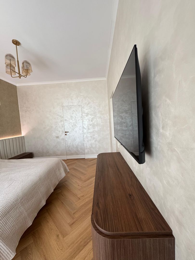 Gradinita la intrare, casa cu pompe caldura 10 kw, curte proprie mare - Poză 5