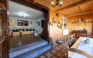 Casa de vanzare cu 2000mp de teren in Ciugud - Poză 1