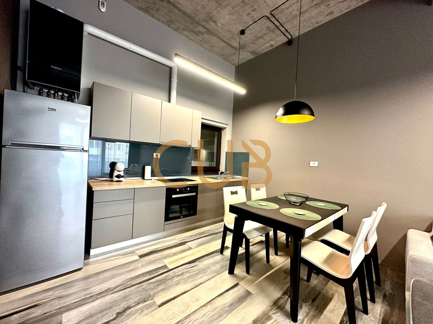 2cam DEOSEBIT | bloc nou,parcare,centrala,AC | Zona CENTRALA/CENTRU - Poză 3