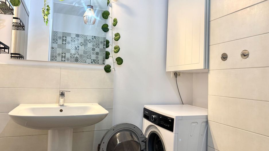 Apartament luminos cu 2 camere, balcon – zona Vox - Poză 28