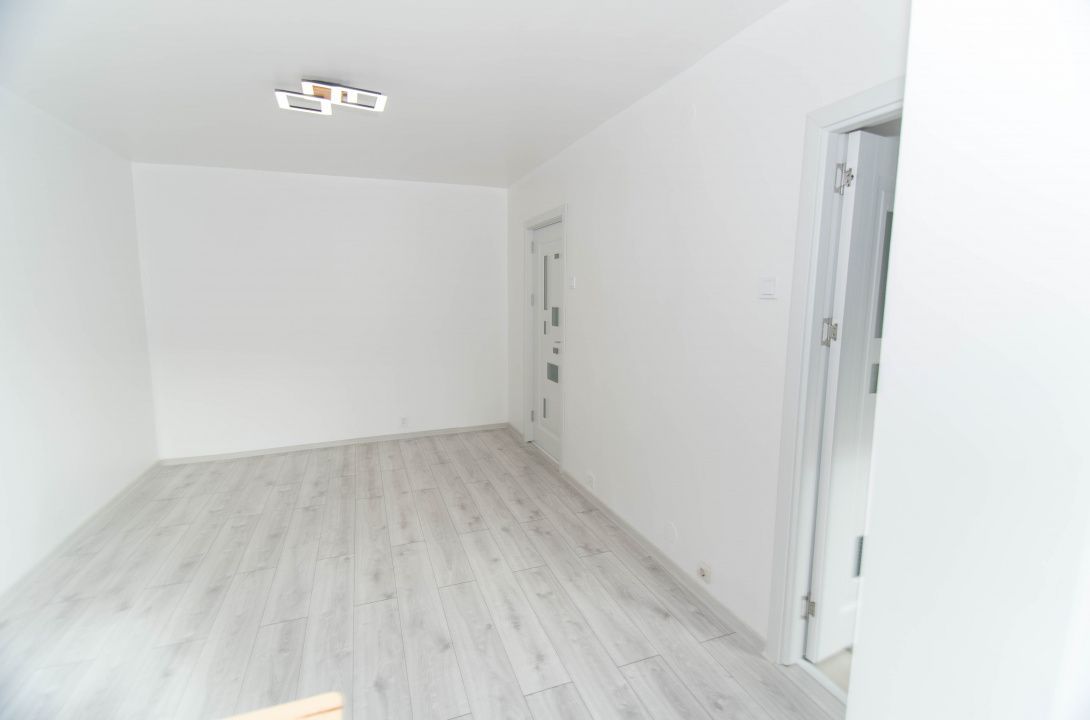 Garsoniera RENOVATA, etaj 1, Gavana-Pitesti - Poză 6